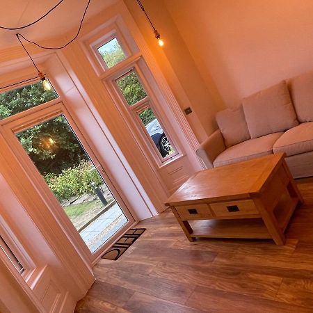 Stylish One Bedroom Central Bournemouth Flat エクステリア 写真